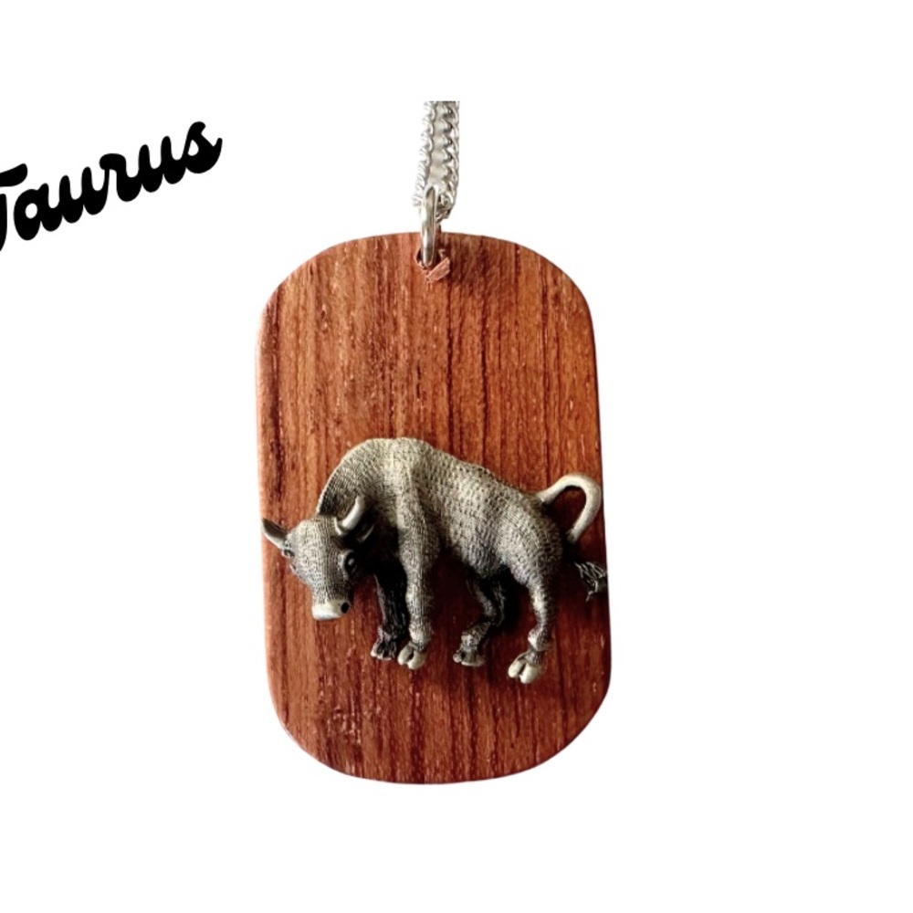 VTG 70s TAURUS Bull Astrological Sign Wood & Pewter Dog Tag 18” Chain Necklace